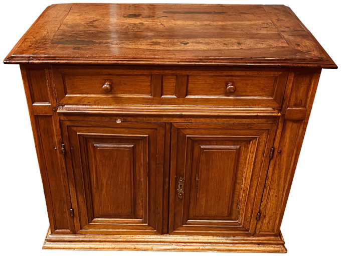 Après restauration. Buffet d'époque Louis XIV Après restauration. Buffet d'époque Louis XIV