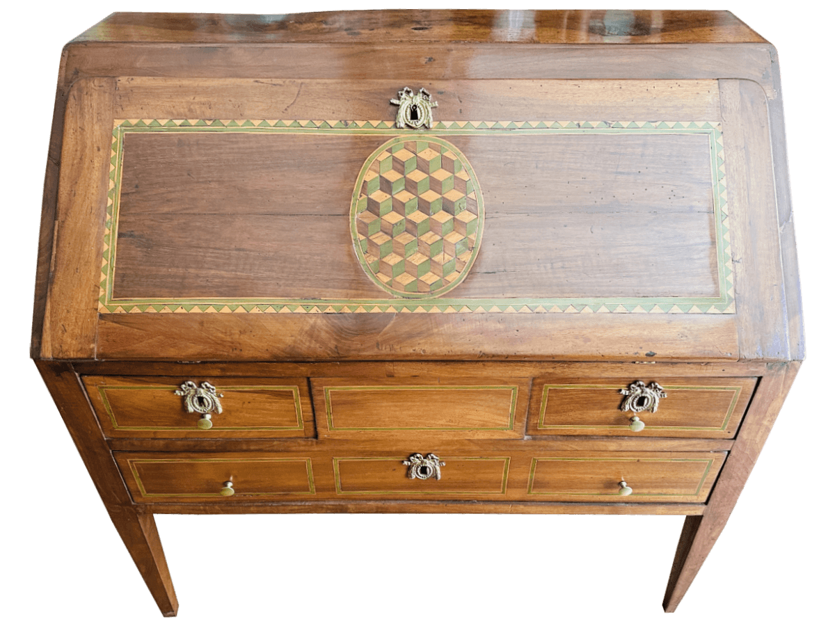 Après restauration. Bureau de pente d'époque Louis XVI Après restauration. Bureau de pente d'époque Louis XVI