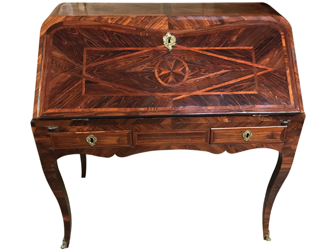 Après restauration. Bureau d'époque Louis XV Après restauration. Bureau d'époque Louis XV