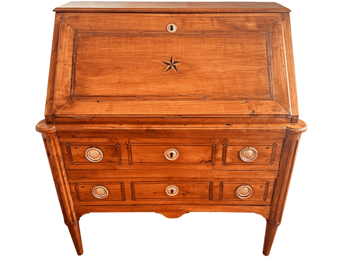 Après restauration. Bureau de pente d'époque Louis XVI Après restauration. Bureau de pente d'époque Louis XVI