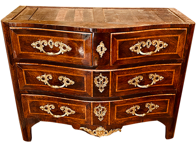 Après restauration. Commode d'époque Louis XIV Après restauration. Commode d'époque Louis XIV