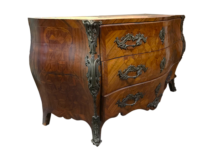 Avant restauration. Commode Louis XV Avant restauration. Commode Louis XV