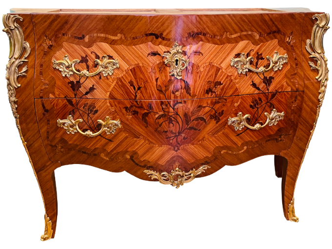 Après restauration. Commode Louis XV Après restauration. Commode Louis XV