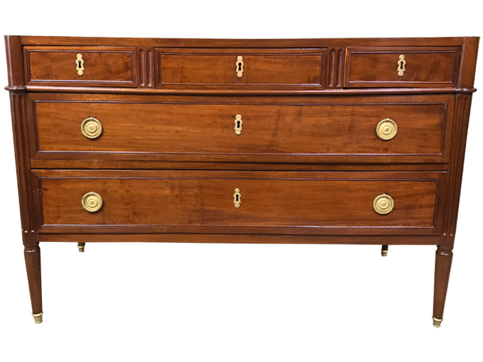 Après restauration. Commode d'époque Louis XVI Après restauration. Commode d'époque Louis XVI