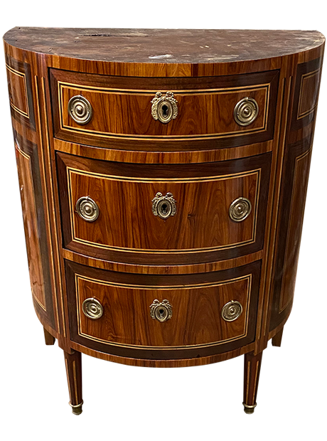 Après restauration. Commode d'époque Louis XVI Après restauration. Commode d'époque Louis XVI