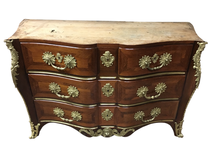 Après restauration. Commode d'époque Régence Après restauration. Commode d'époque Régence