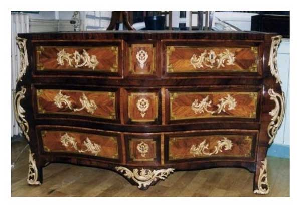 Après restauration. Commode Transition Louis XV-Louis XVI Après restauration. Commode Transition Louis XV-Louis XVI
