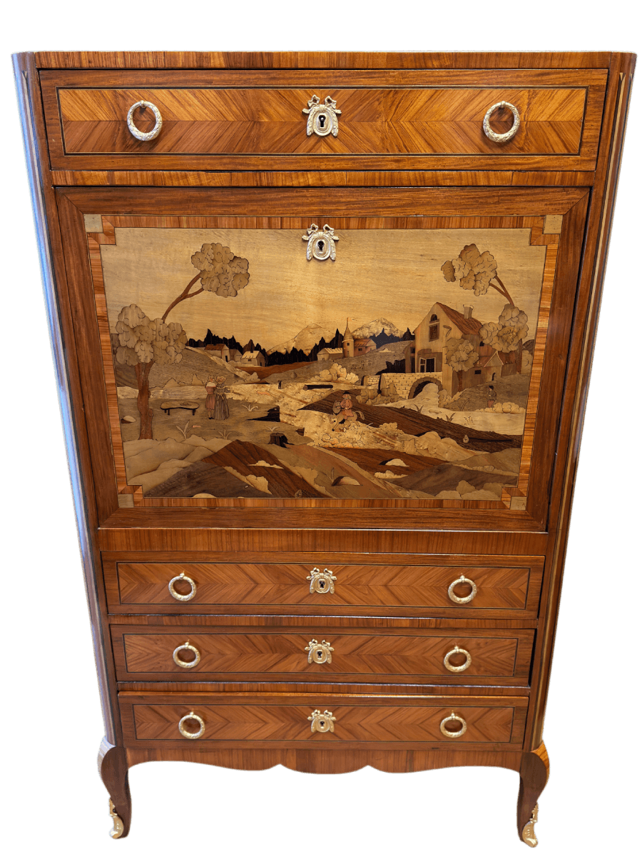 Après restauration. Secrétaire de style Transition Louis XV - Louis XVI Après restauration. Restauration à Paris - Vincennes d'un secrétaire de style Transition Louis XV - Louis XVI